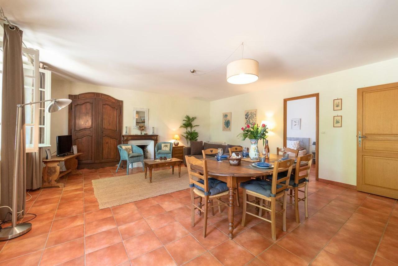 Les Du Chateau St Jacques D'albas Holiday home Laure-Minervois